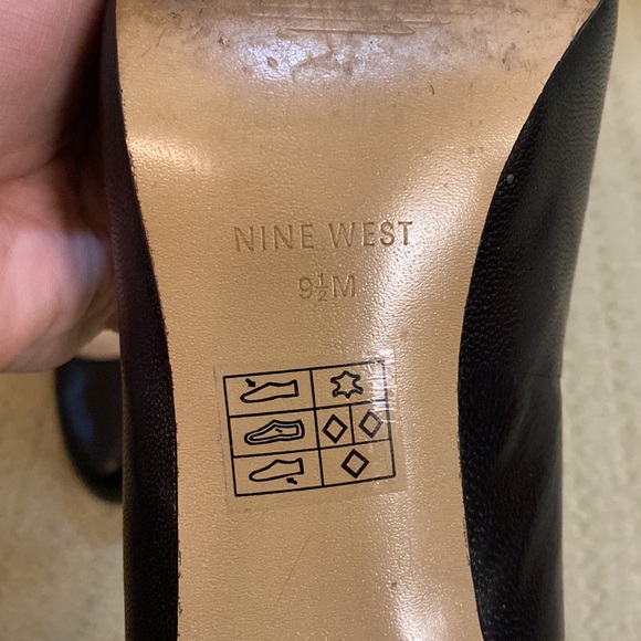 Nine West Black Pumps - Picture 5 of 6